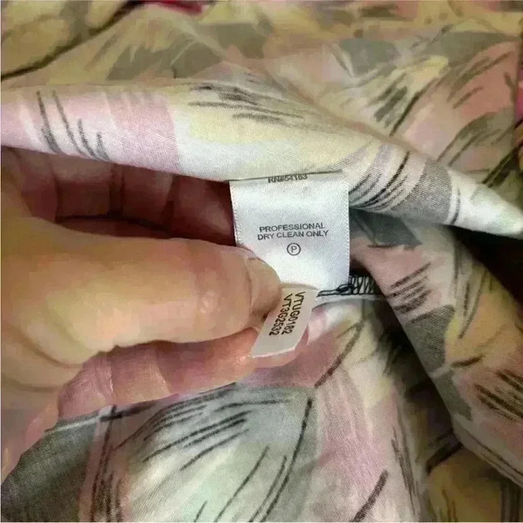 Vicky Tiel. NEW  Bright Floral Halter Fit & Flare Sundress.  Size Large - Picture 14 of 14